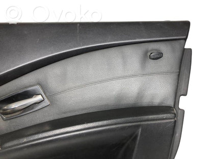 Priekšējo durvju apdare