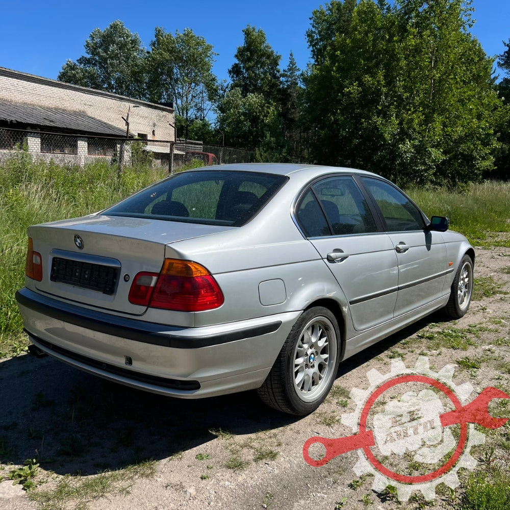 BMW 330i E46 2000 - atsarginės dalys 