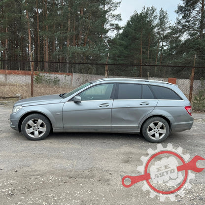 Mercedes Benz C200 2009.G.rezerves daļas