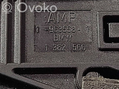 Trailer hitch control unit