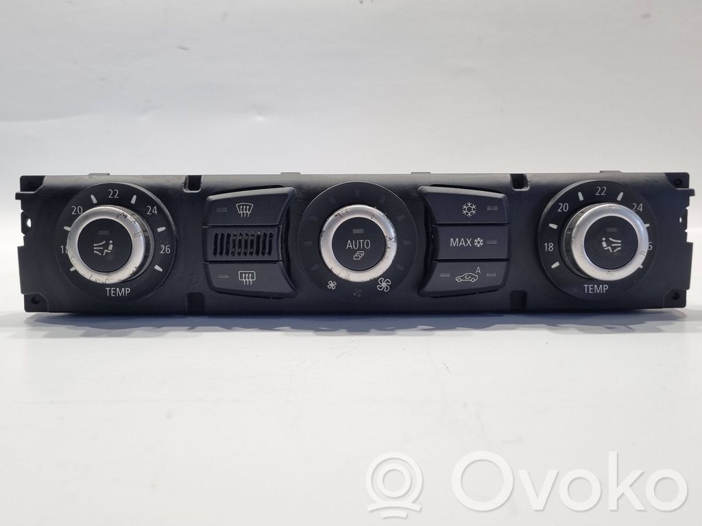 Gaisa kondicioniera / klimata kontroles / salona apsildes vadības bloks (salonā)