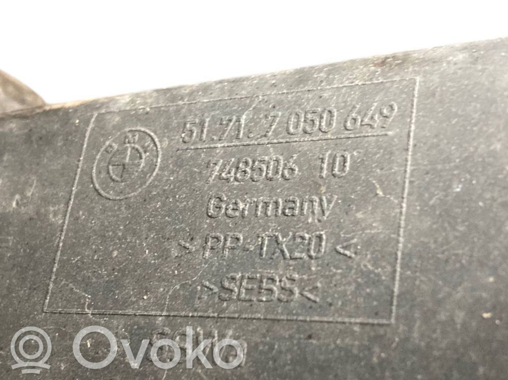 Priekšpusē bampera sija / balka