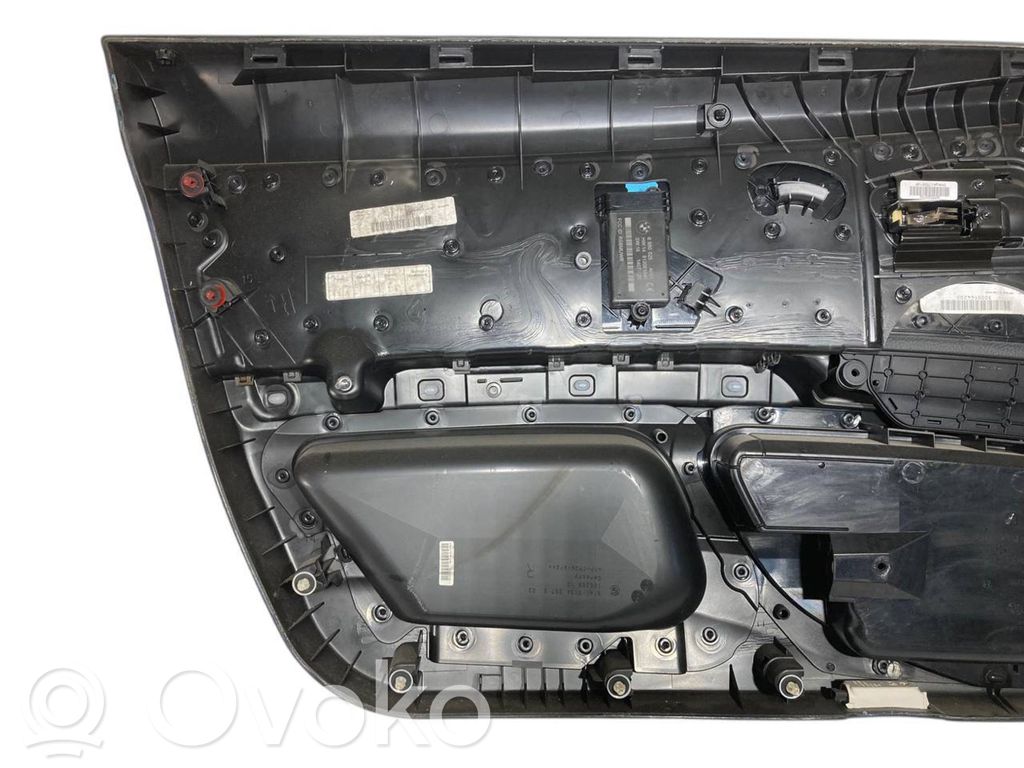 Priekšējo durvju apdare