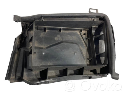 Salona gaisa mezgla plastmasas korpuss