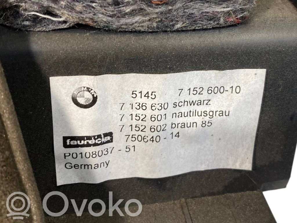 Paneļa dekoratīvās apdares vairogs (apakšējais)