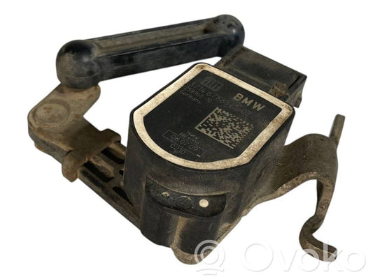 Augstuma sensors (priekšējo lukturu)