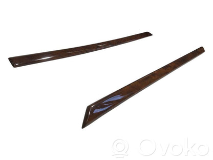 Salona dekoratīvās apdares komplekts