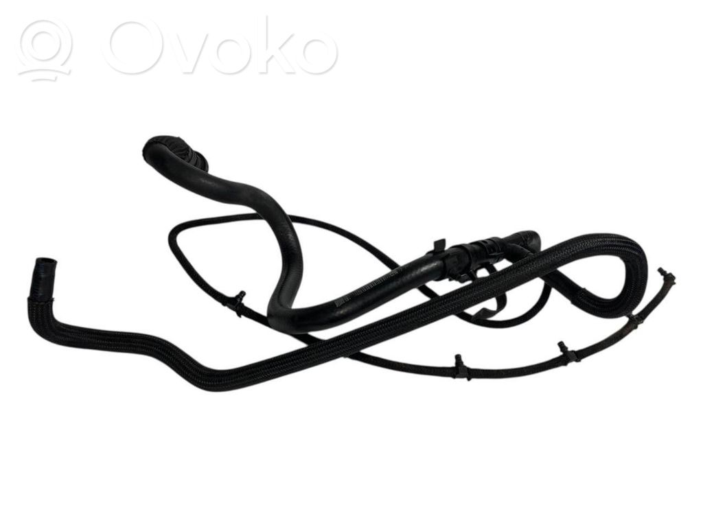 Degvielas caurulīte (-es)