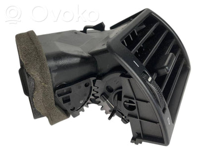 Боковая решетка воздухозаборника