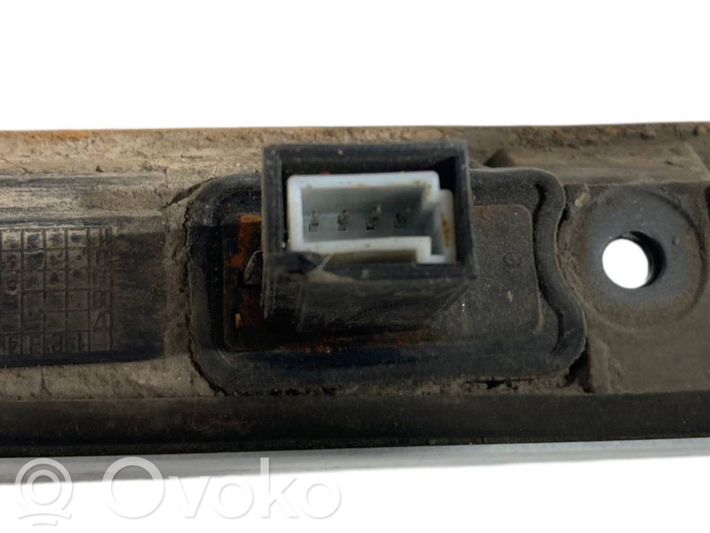 Bagāžnieka numura zīmes apgaismojuma līste