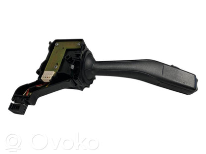 Pagrieziena signālu / lukturu sviria