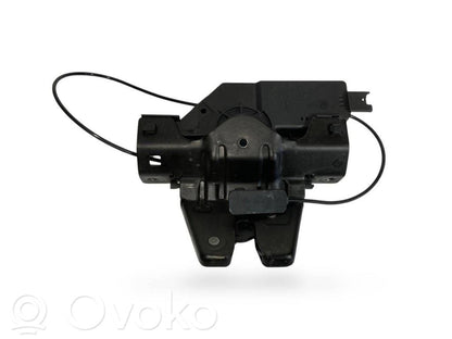 Замок задней крышки