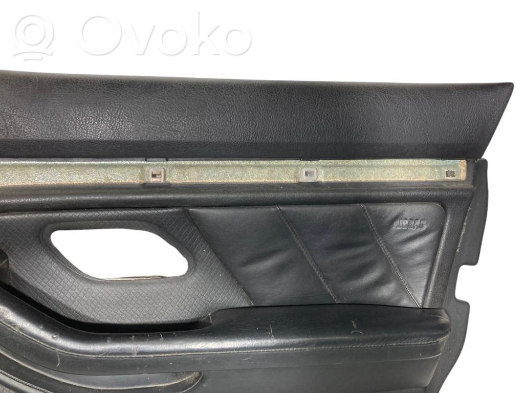 Priekšējo durvju apdare