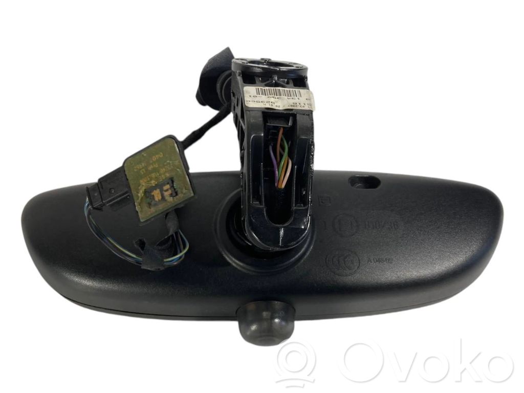 Atpakaļskata spogulis (salonā)