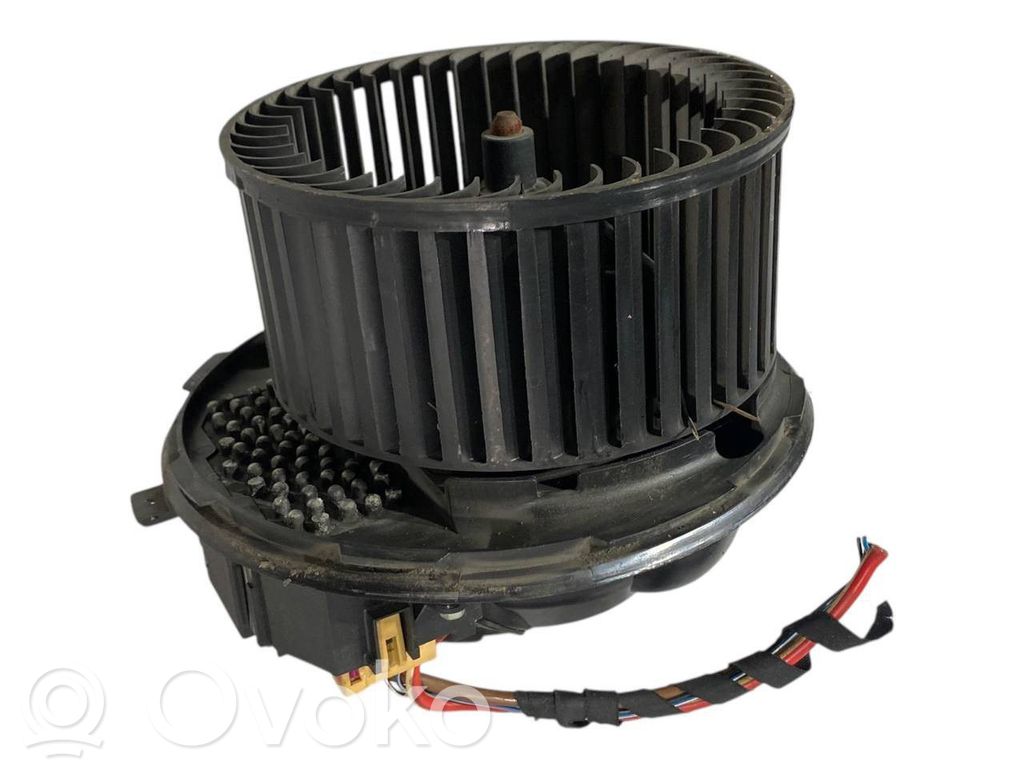 Mazā radiatora ventilators