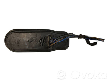 Держатель крышки заднего фонаря