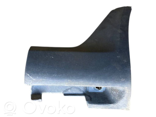 Aizmugurējā virsbūves sliekšņa dekoratīvā apdare