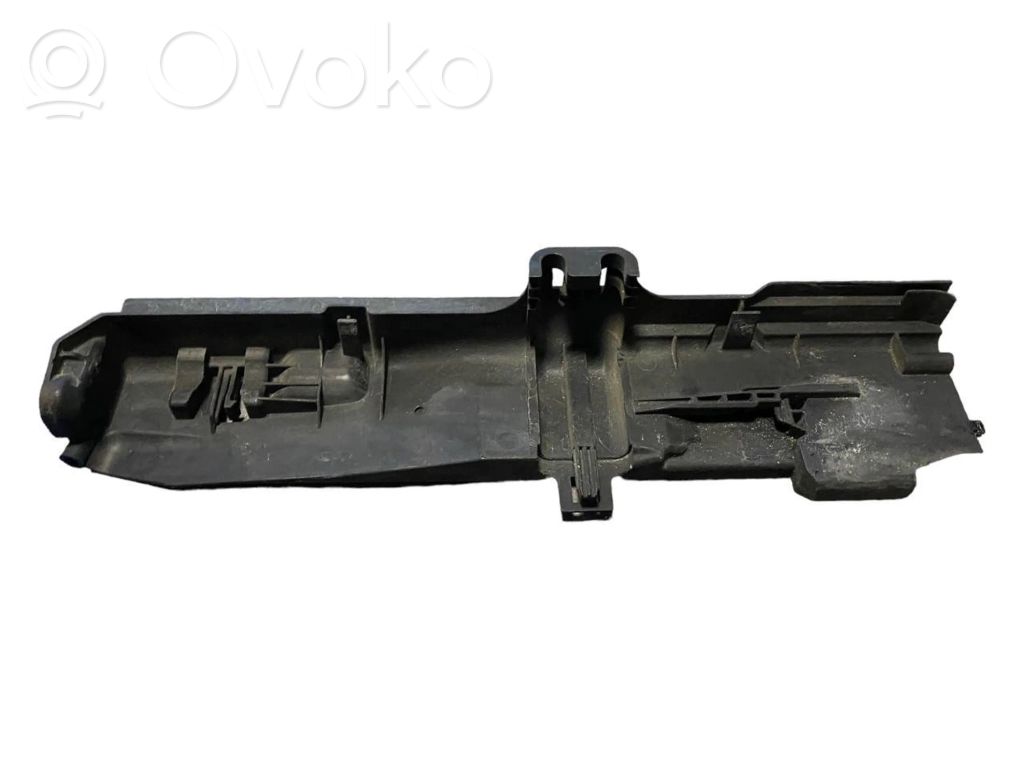 Держатель/кронштейн радиатора(ов)