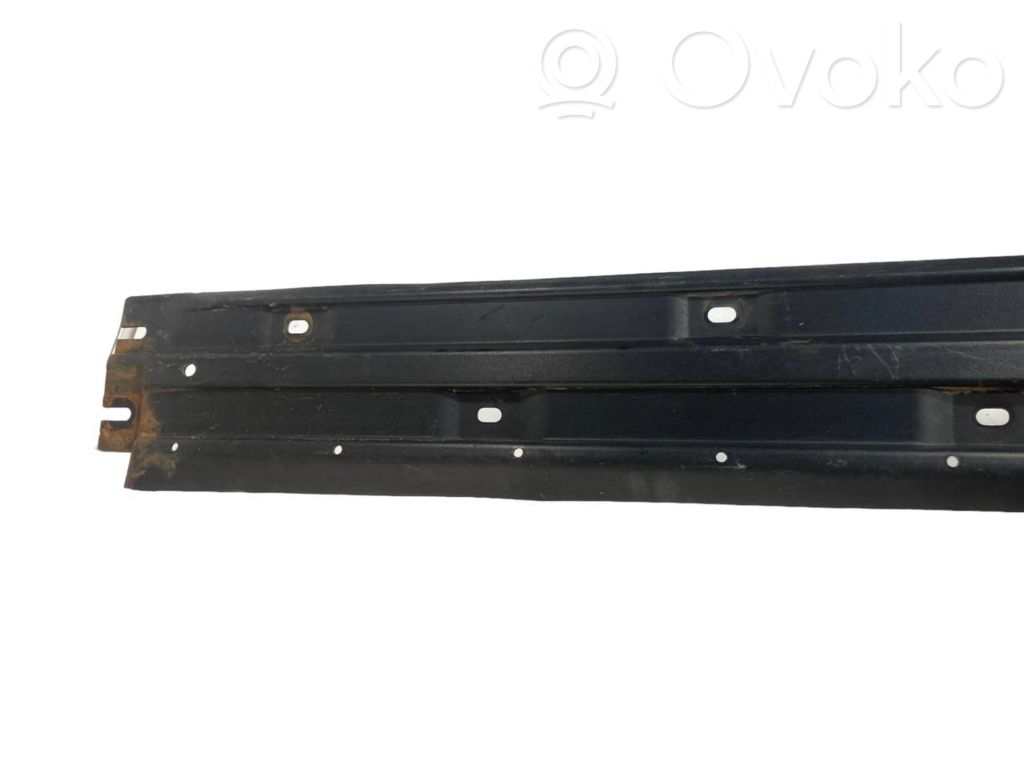 Side underbody protection