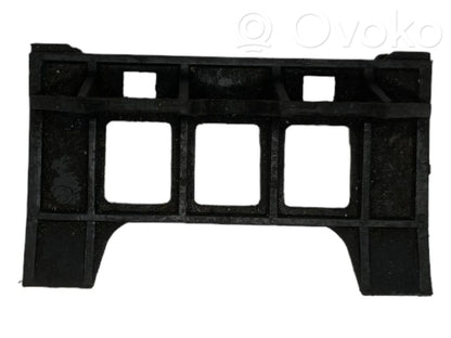 Aizmugurējā bufera montāžas kronšteins