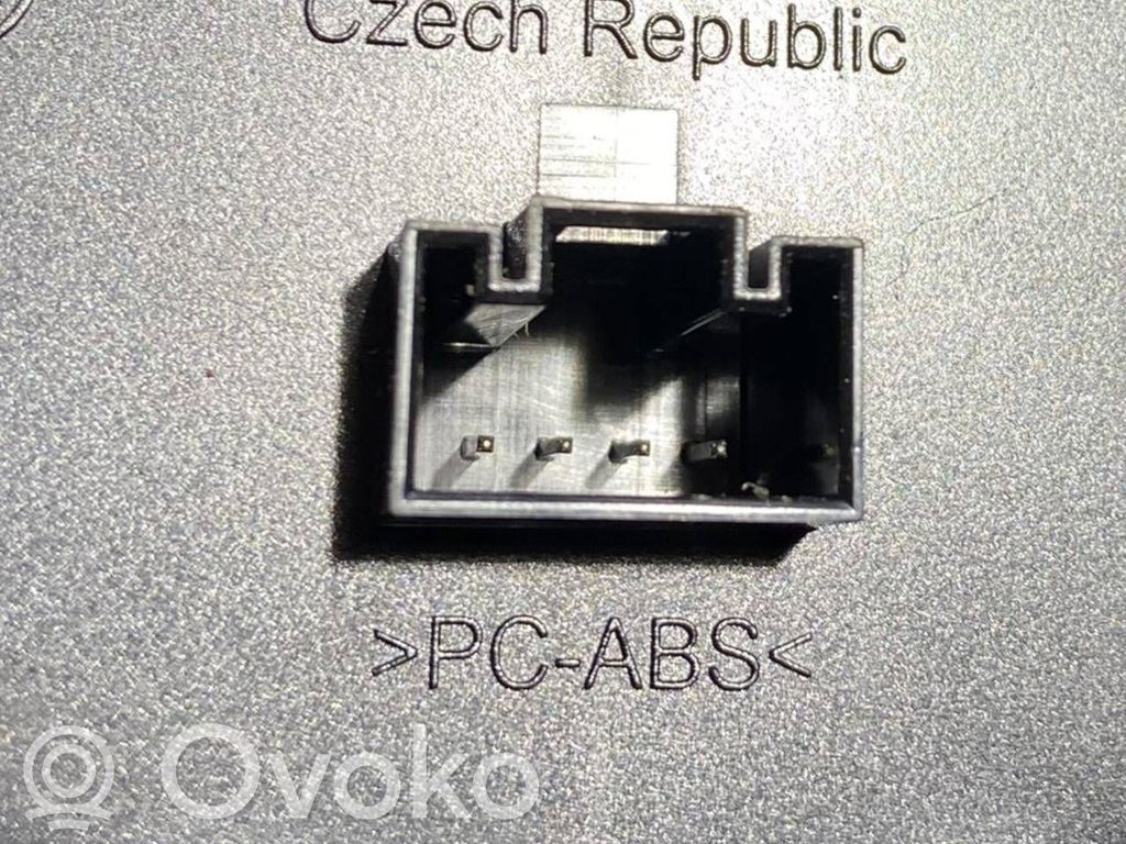 Ekrāns / displejs / mazais ekrāns