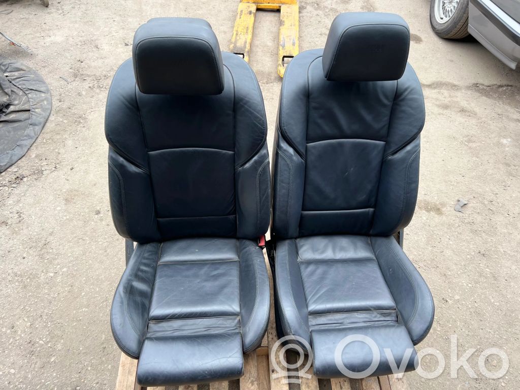 Комплект сидений