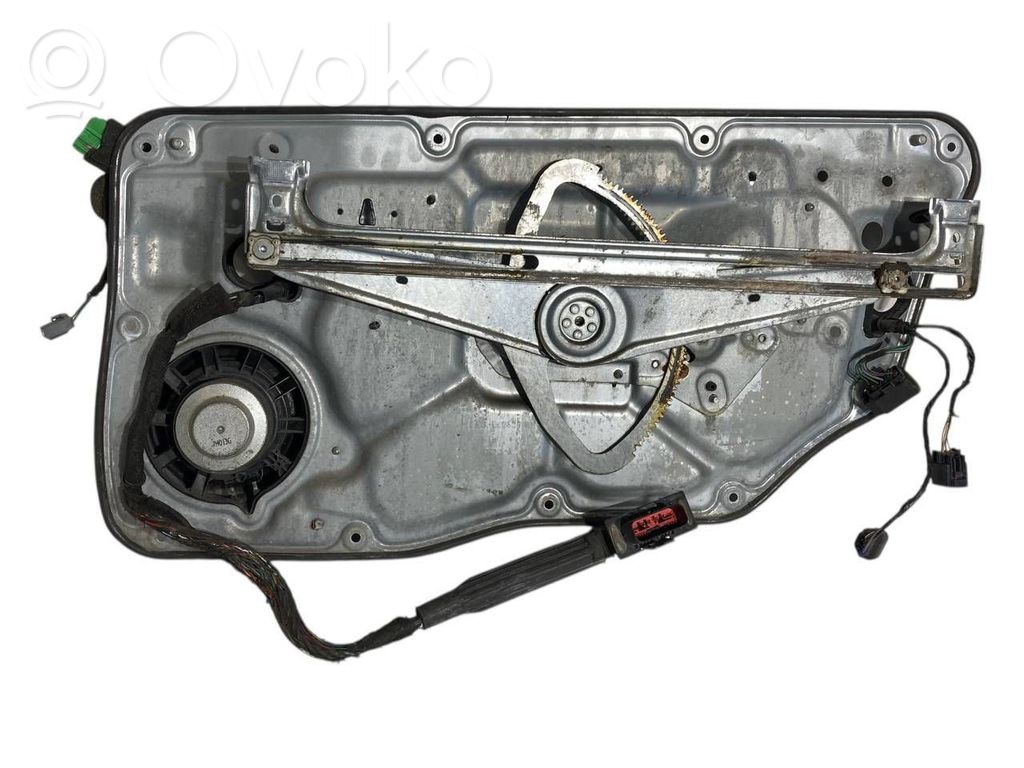 Priekšpusē elektriskā loga pacelšanas mehānisma komplekts