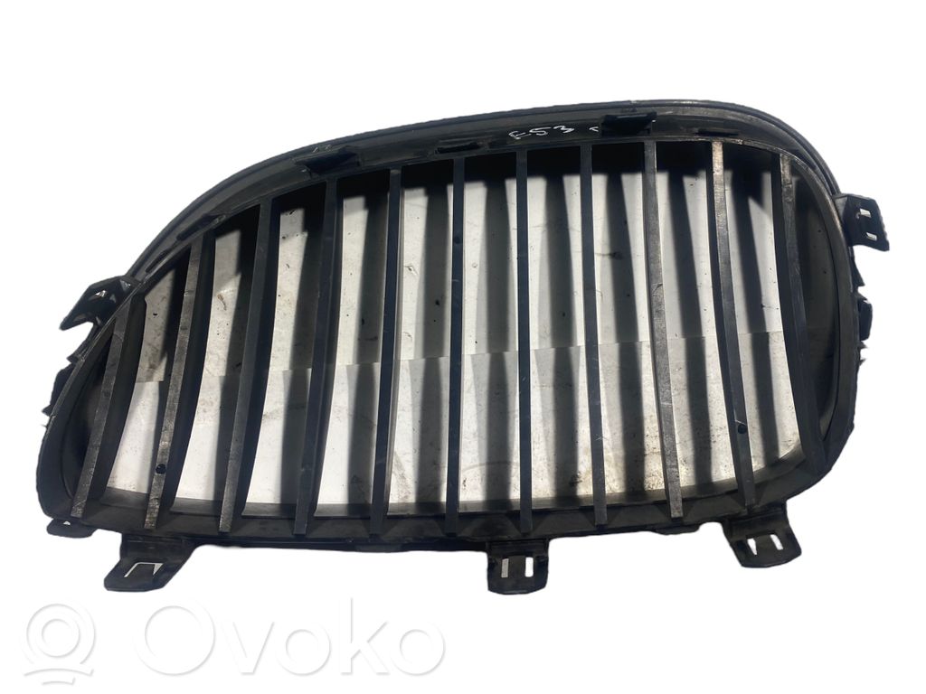 Top grille