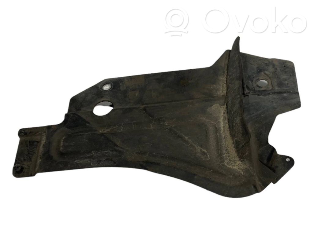 Защита днища в задней части шасси