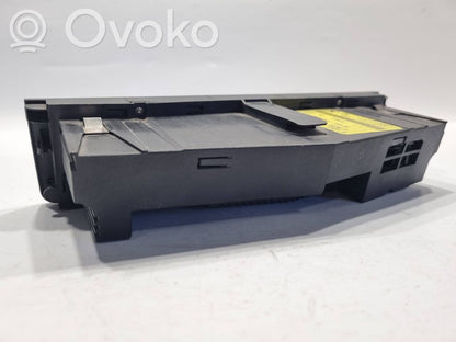 Air conditioning / climate control / interior heating control unit (in the passenger compartment)