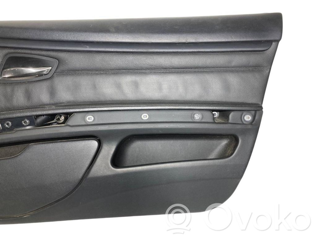 Priekšējo durvju apdare