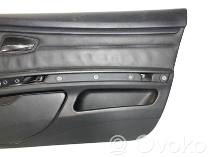 Priekšējo durvju apdare