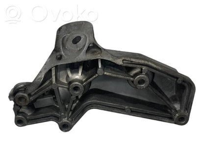 Dzinēja nostiprināšanas stiprinājums-kronšteins