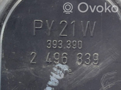 Задний фонарь в кузове