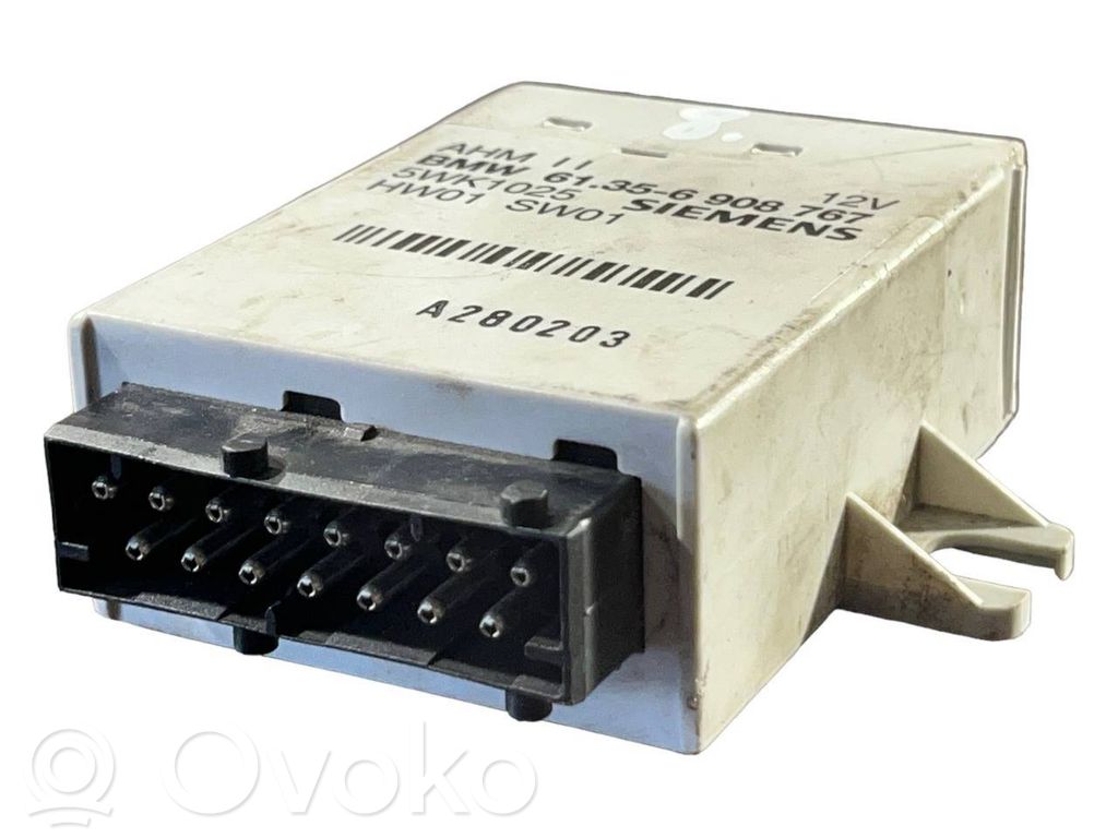 Trailer hitch control unit