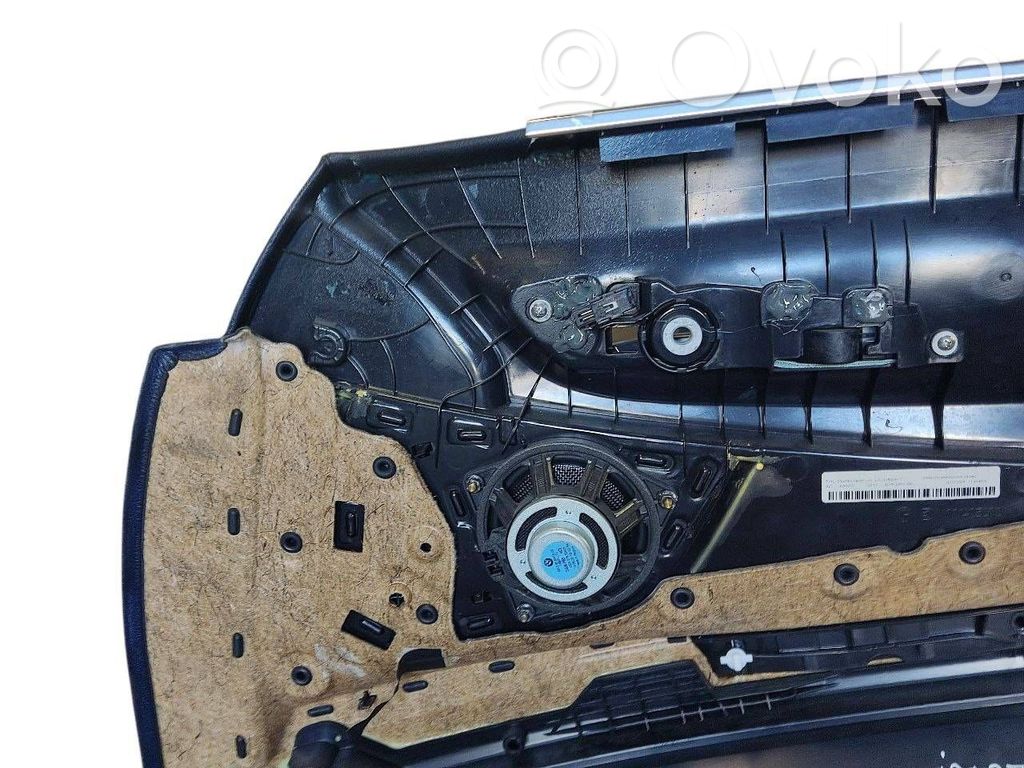 Priekšējo durvju apdare