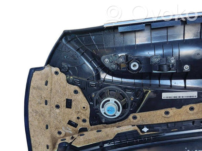 Priekšējo durvju apdare