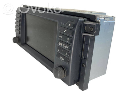 Radio / CD/DVD atskaņotājs / navigācija