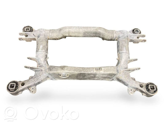 Pusrāmis aizmugurējais / priekšējais