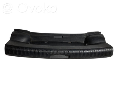Trunk sill trim