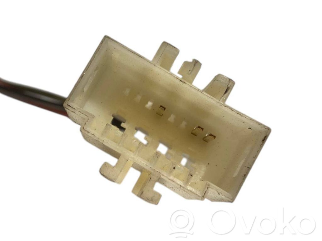 Dzinēja vadu instalācija