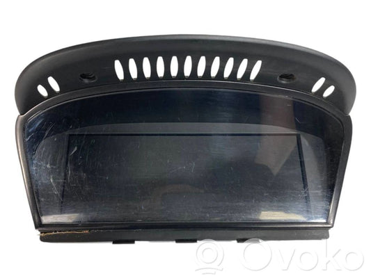 Ekrāns / displejs / mazais ekrāns