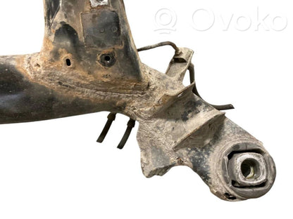 Pusrāmis aizmugurējais / priekšējais