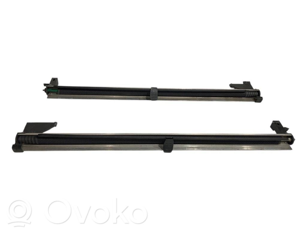 Apšuvums aizmugurējām durvīm