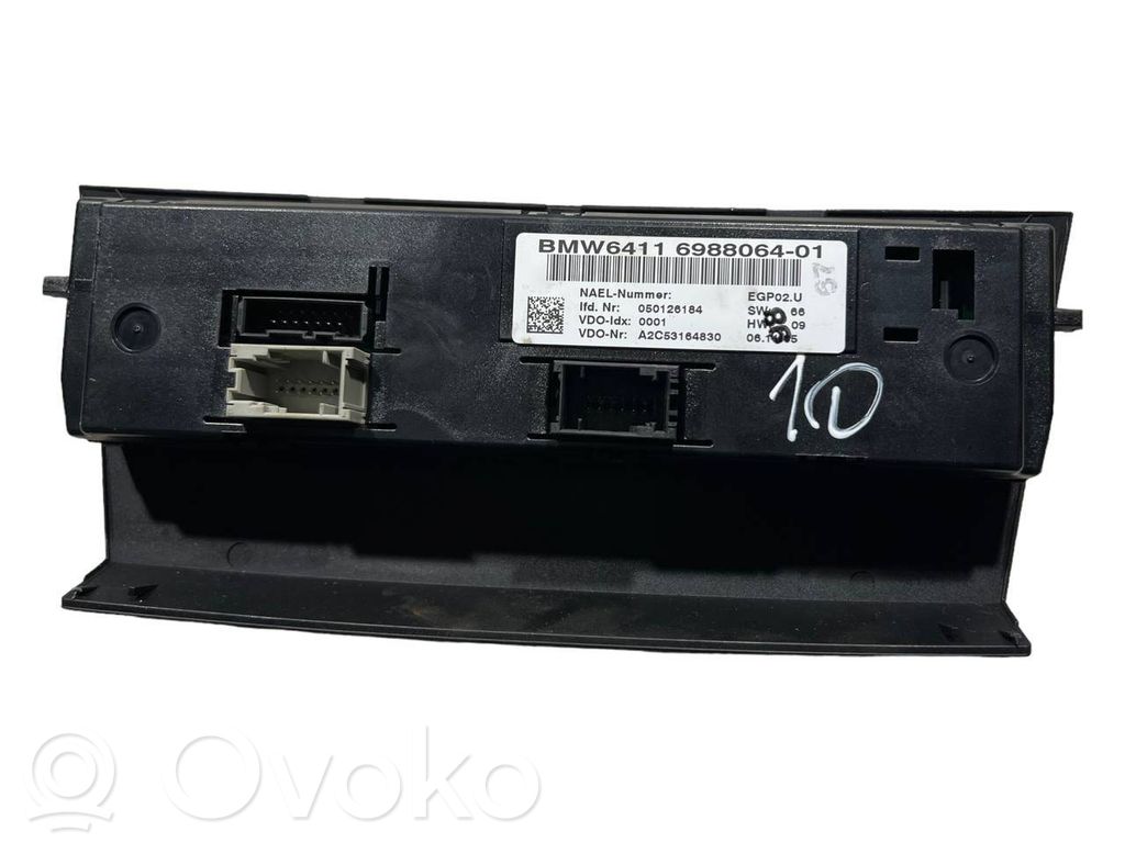 Gaisa kondicioniera / klimata kontroles / salona apsildes vadības bloks (salonā)