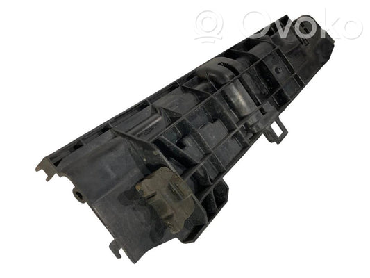 Radiatora (-u) turētājs / kronšteins