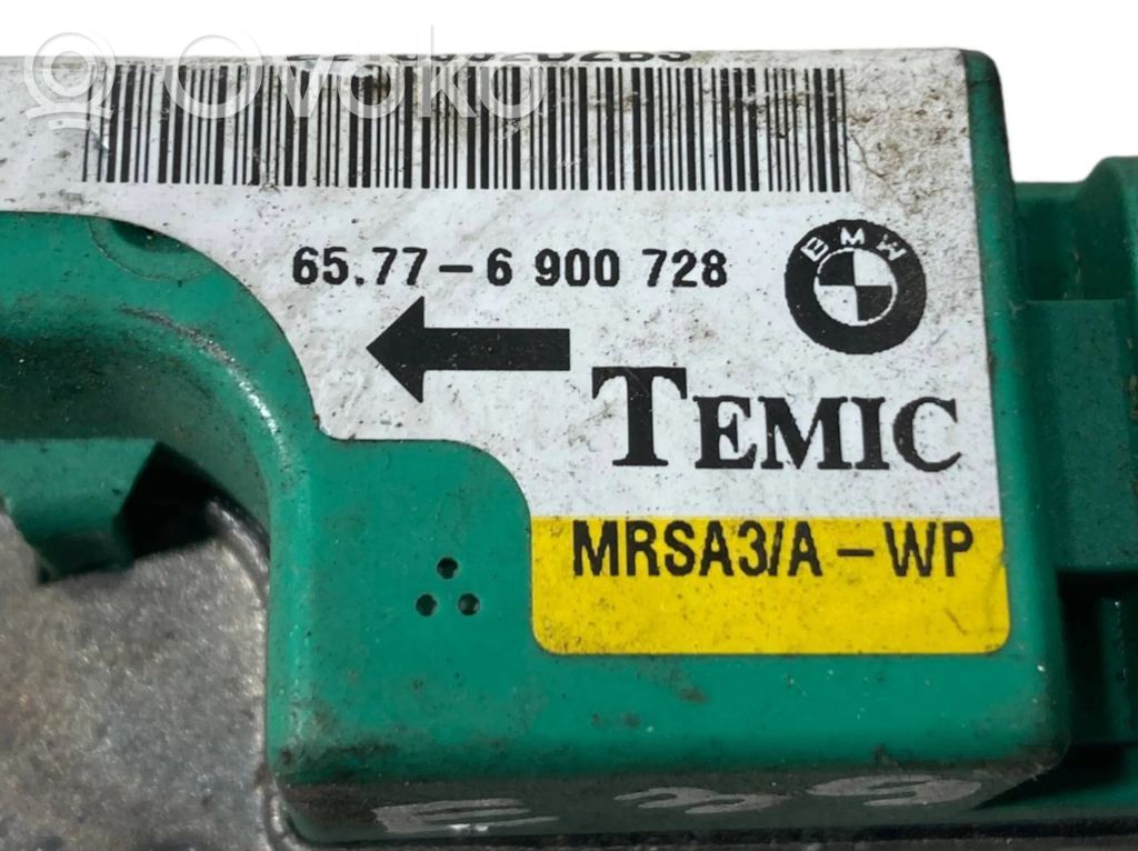 Airbag impact sensor
