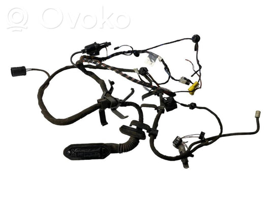 Priekšējo durvju vadu instalācija