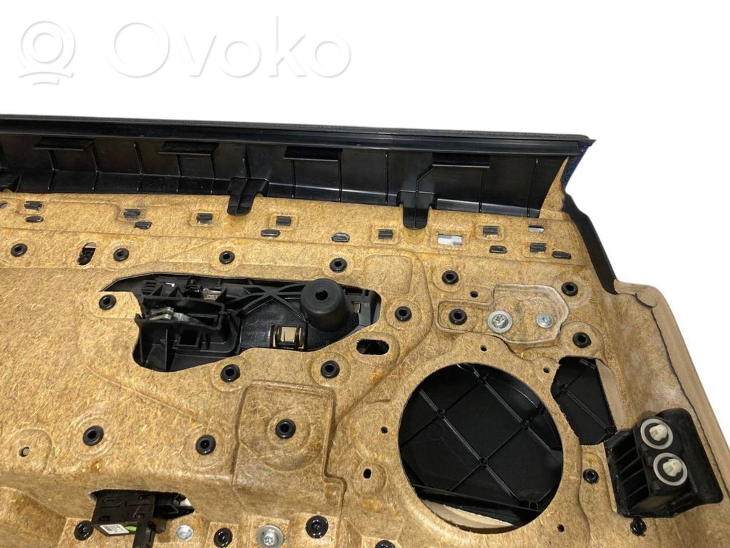 Обивка задней двери