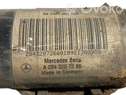 Priekšpusē amortizators ar atsperi